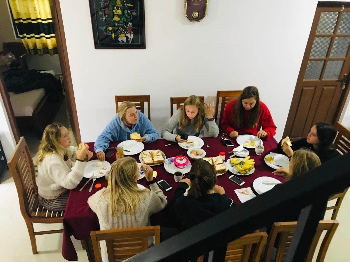 Montes Ella Panzió Kültér fotó